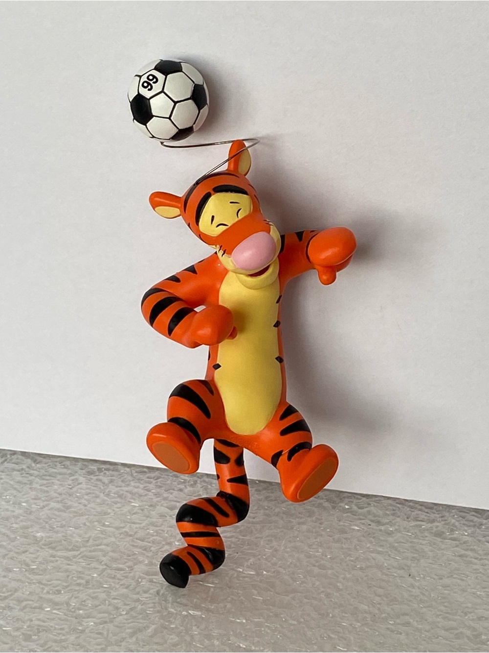 Vintage 1999 Hallmark Keepsake Disney
Christmas Ornament "Tigger Plays Soccer"
